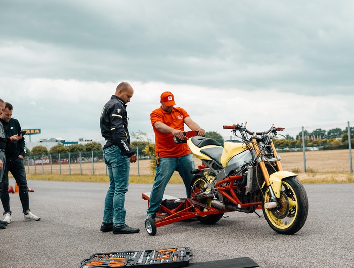MotorRoadTech